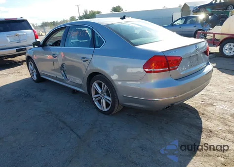 2014 Volkswagen Passat 2.0L Tdi Sel Premium z USA, uszkodzony, nr VIN 1VWCN7A31EC106704